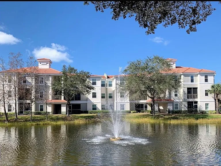 23500 Walden Center Dr #106 — Photo 18