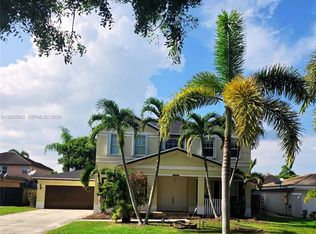 12725 SW 204th Ln, Miami, FL 33177