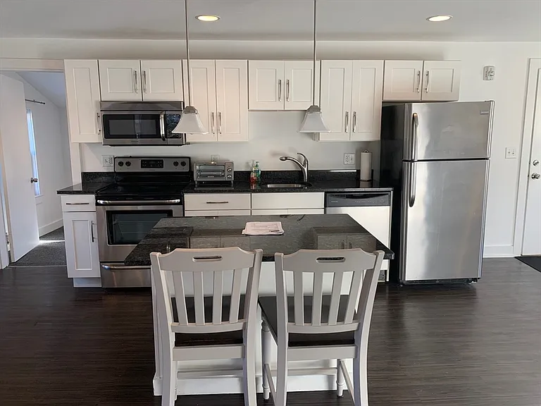 158 Main St #2 — Photo 2