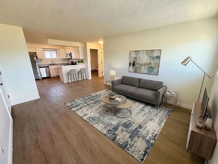 4952 Basswood Dr — Photo 7
