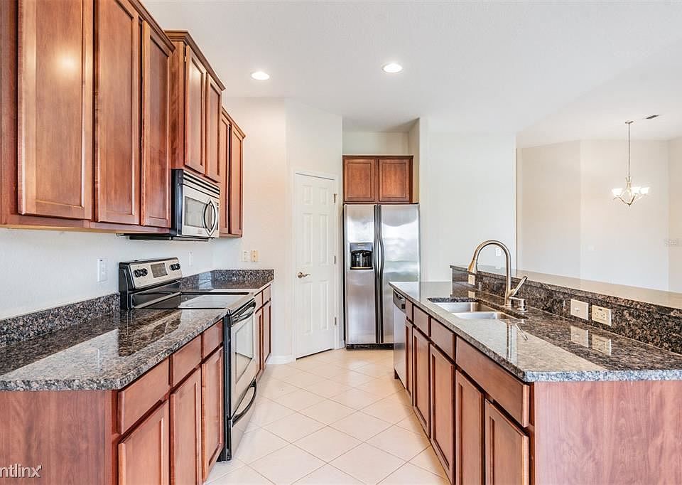 1st image of 6133R Twin Bridges Dr