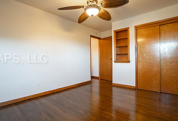 3rd image of 1240 W 56th Ave