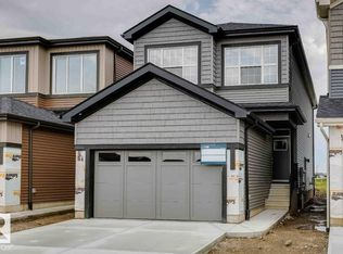 22526 83a St NW, Edmonton, AB T5Z 3L4