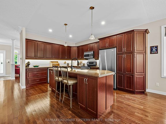 2nd image of 2552 Denure Dr