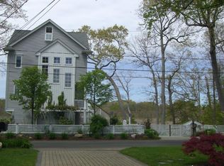 48 Groveway, Clinton, CT 06413