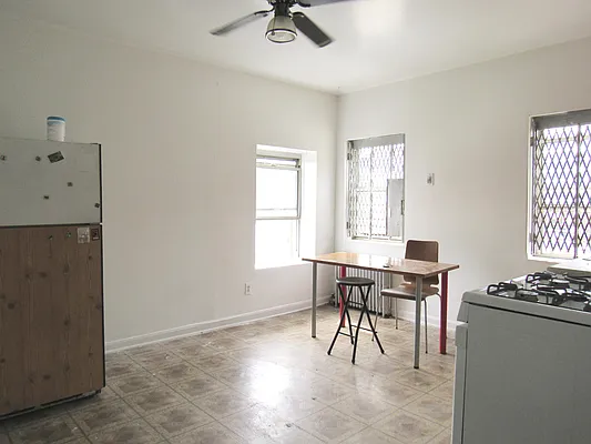 Rented by Bold New York | media 22