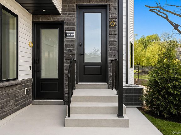 3rd image of 15 Warren Court #314