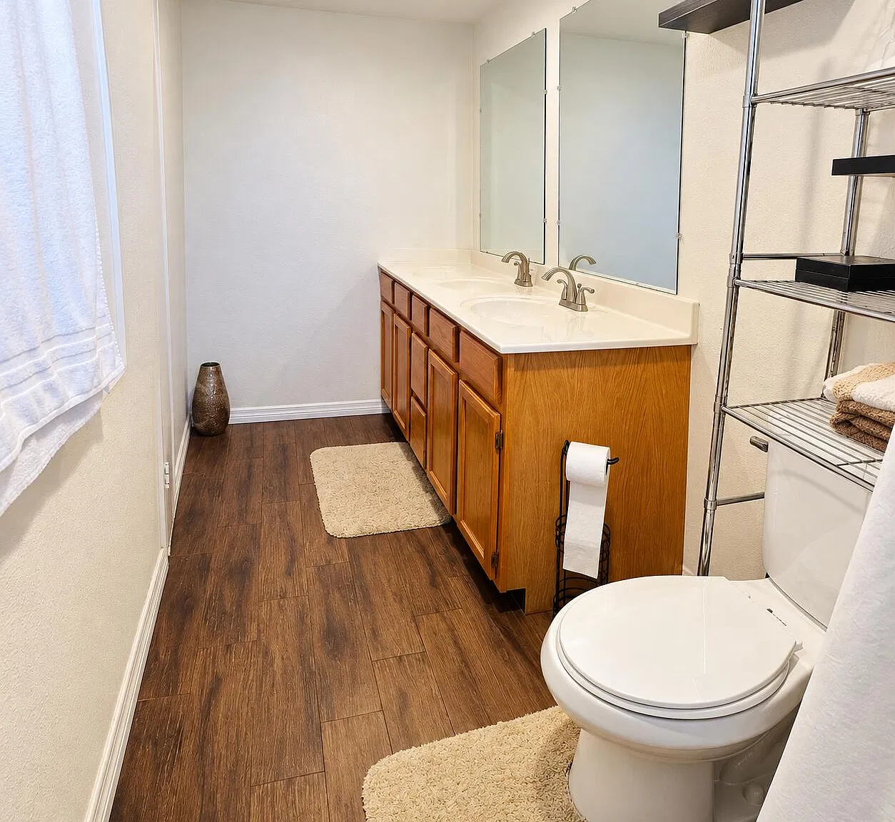 2 bed, 2.0 bath, 1080 sqft, $2,200 — Photo 1