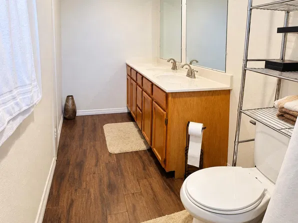 1 Greenway Vlg N Unit 211, Royal Palm Beach, FL 33411