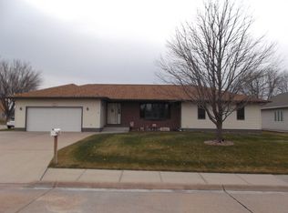 3007 Orleans Dr, Grand Island, NE 68803