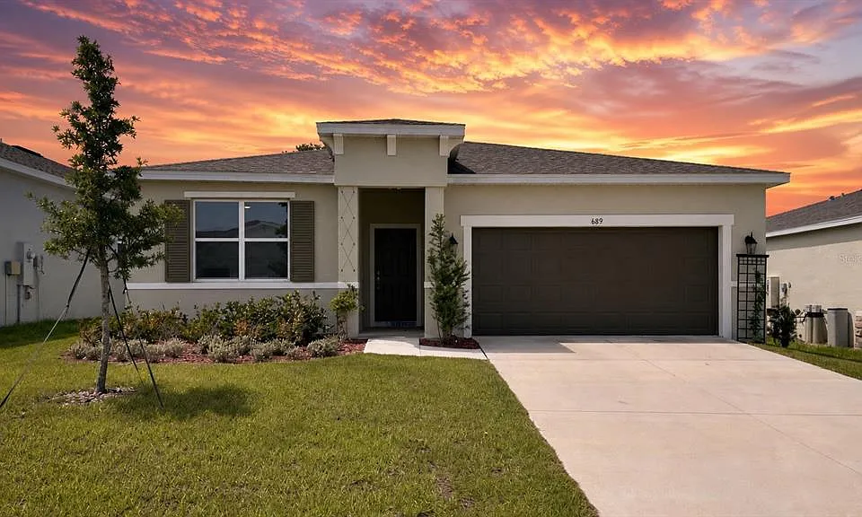 689 Crown Rose Dr