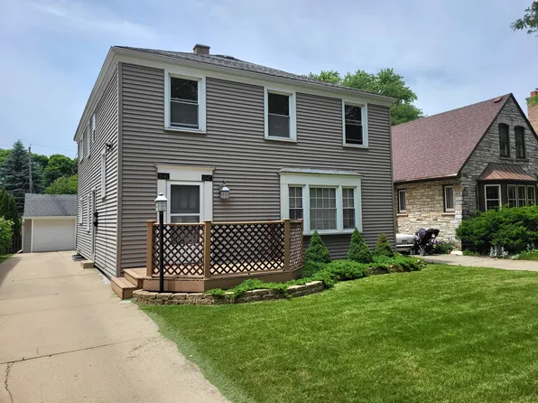2545 N 65th St, Wauwatosa, WI 53213