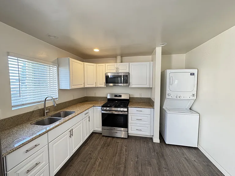 7035 Central Ave #A — Photo 5