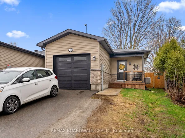 32 David St #D, Edwardsburgh/cardinal, ON K0E 1X0