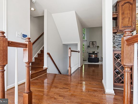 4th image of 5529 Sully Lake Dr
