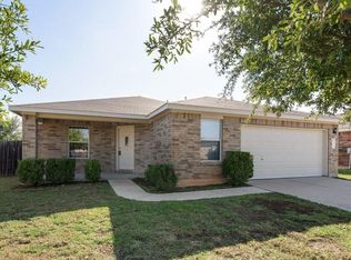 302 Woodley Rd, Leander, TX 78641