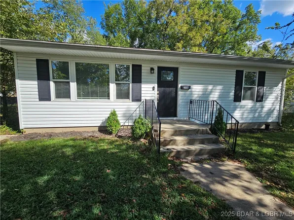 206 N Chestnut St, Eldon, MO 65026