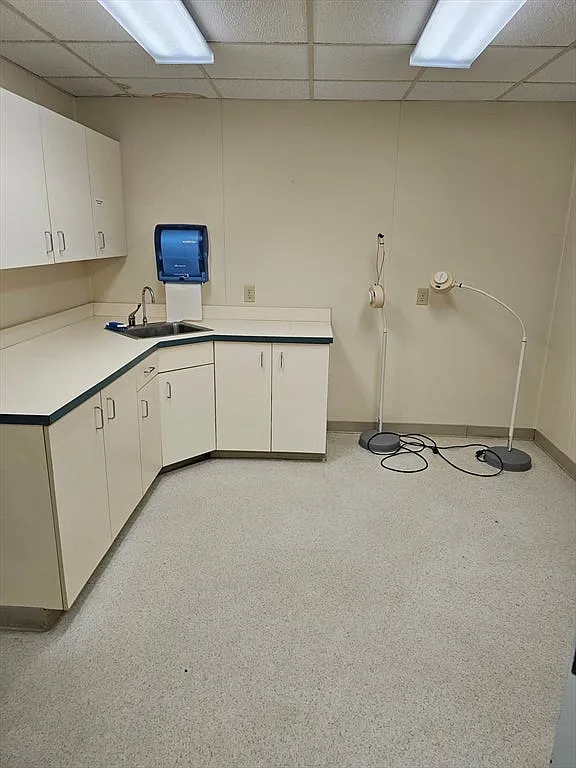 Studio, 562 sqft, $1,100 — Photo 2