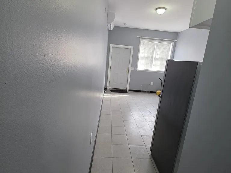 190 Washington St #2 — Photo 3