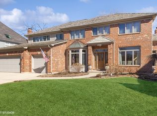 477 Stagecoach Ct, Glen Ellyn, IL