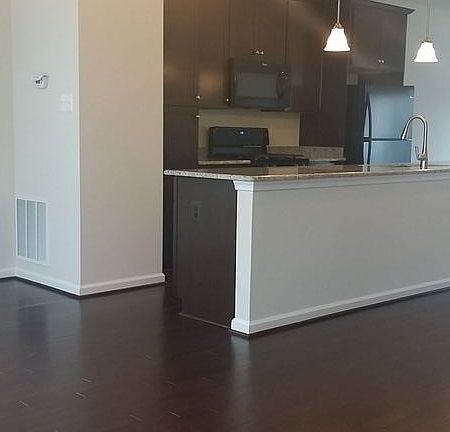 5th image of 7211 Barrberry Ln