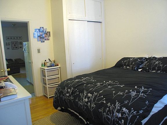 2nd image of 172 E 85th St APT 18