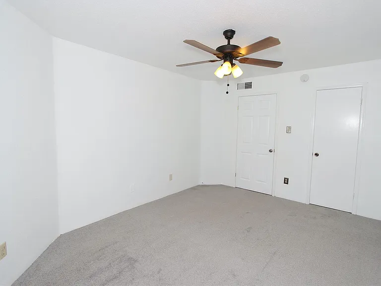 10639 Braes Bend Dr — Photo 14