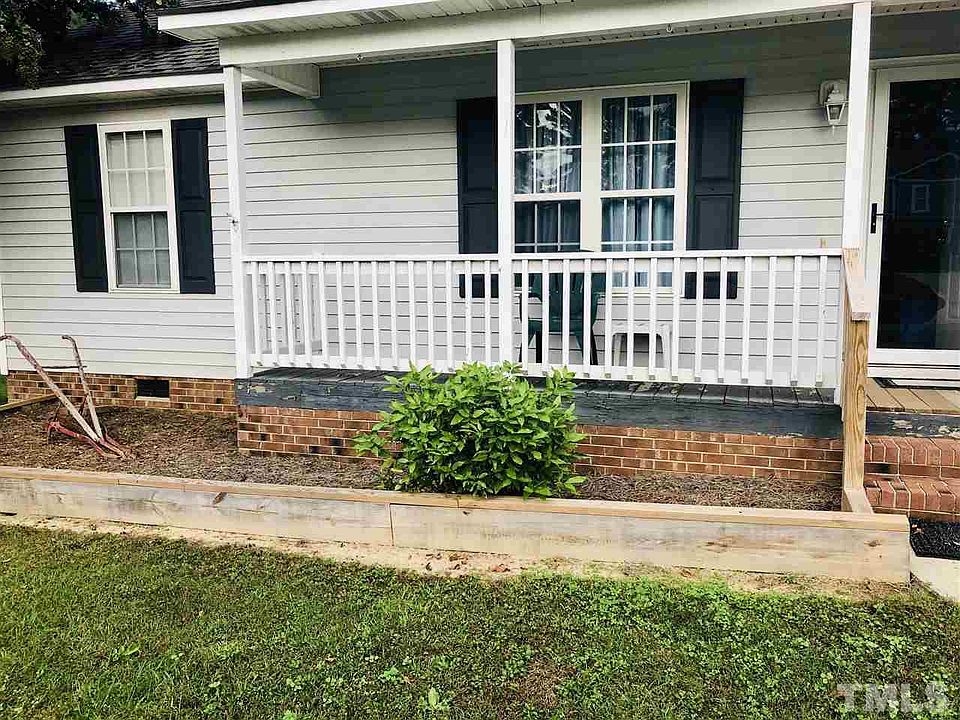 2nd image of 123 Temple St