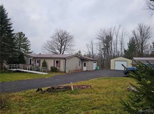253 Sinn Rd, Cowlesville, NY 14037