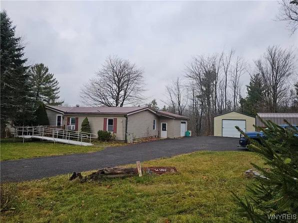253 Sinn Rd, Cowlesville, NY 14037