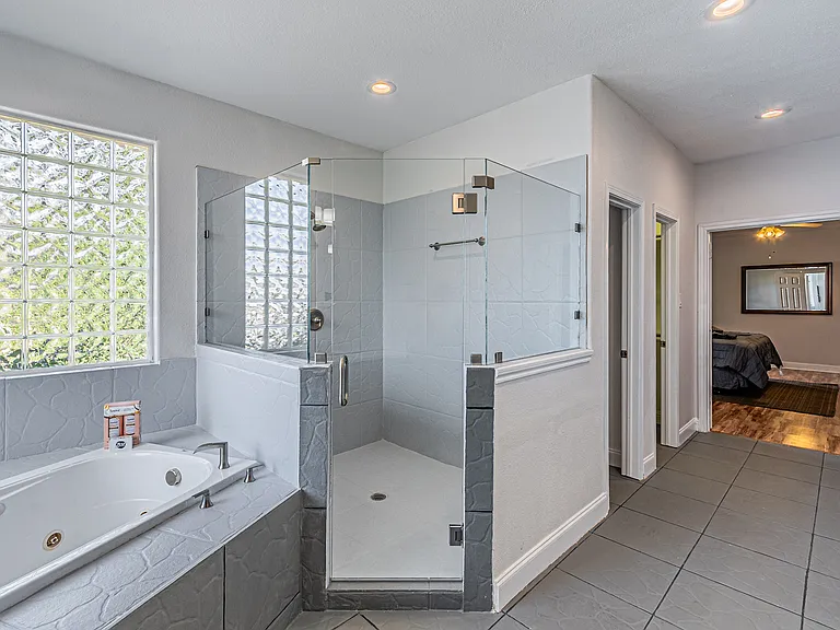 4224 Las Brisas Dr — Photo 22