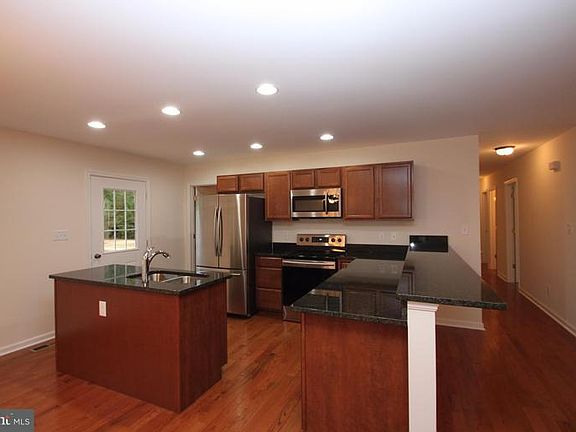 5th image of 23494 Nelson Ln