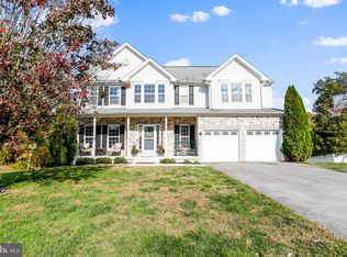 858 Triumphant Way, Falling Waters, WV 25419