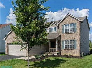 1412 Celtic Dr, Pataskala, OH 43062