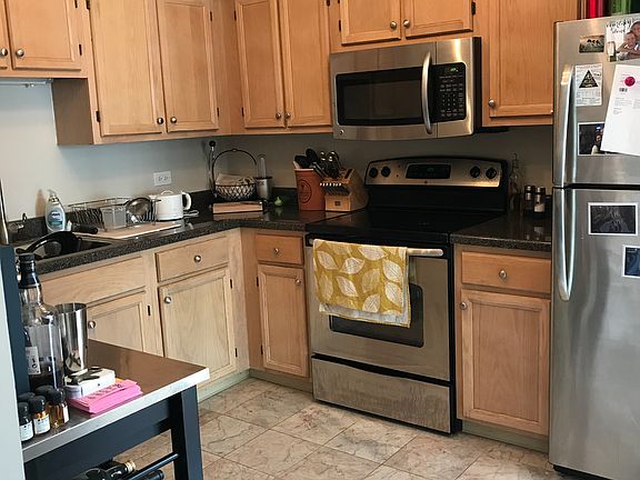 4th image of 200 N Dearborn St Unit 2202