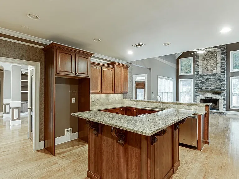 940 Chateau Forest Rd — Photo 23
