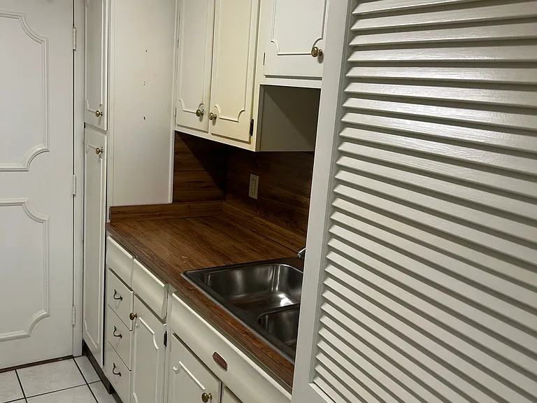 101 S Hanover Ave #1B — Photo 4