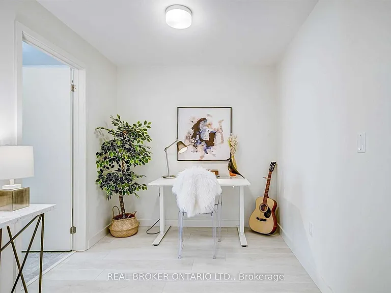 168 Sabina Dr #401 — Photo 3