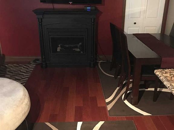 4th image of 24122 Avon Ln