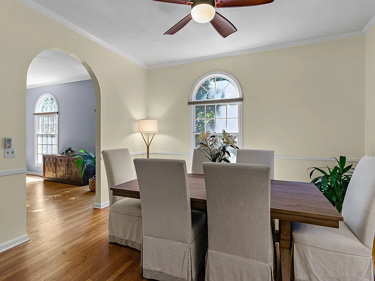 80 Howland Rd — Photo 18