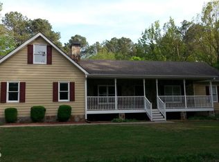 1760 Round Rd, Grayson, GA 30017