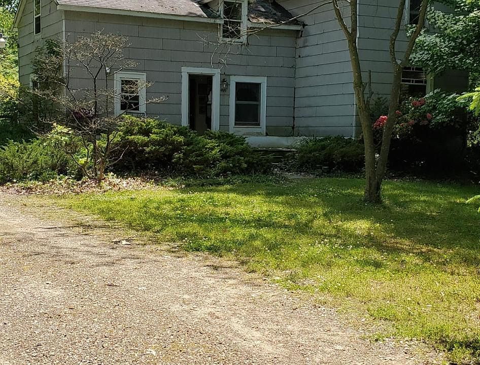 1st image of 406 E Osterhout Ave