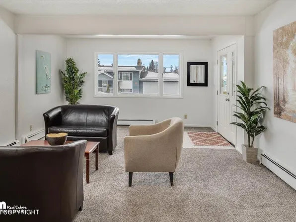 518 Flower St, Anchorage, AK 99508