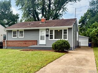 11226 Saint Matthias Ln, Saint Ann, MO 63074