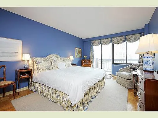 Sold by Stribling | media 12