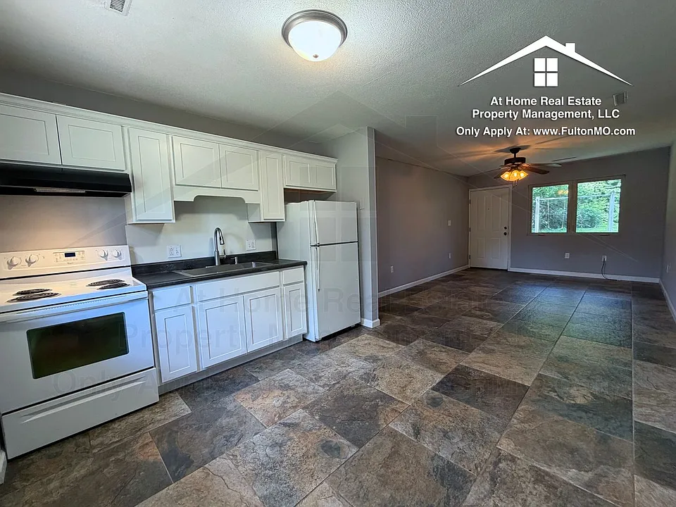 107 Spruce Dr