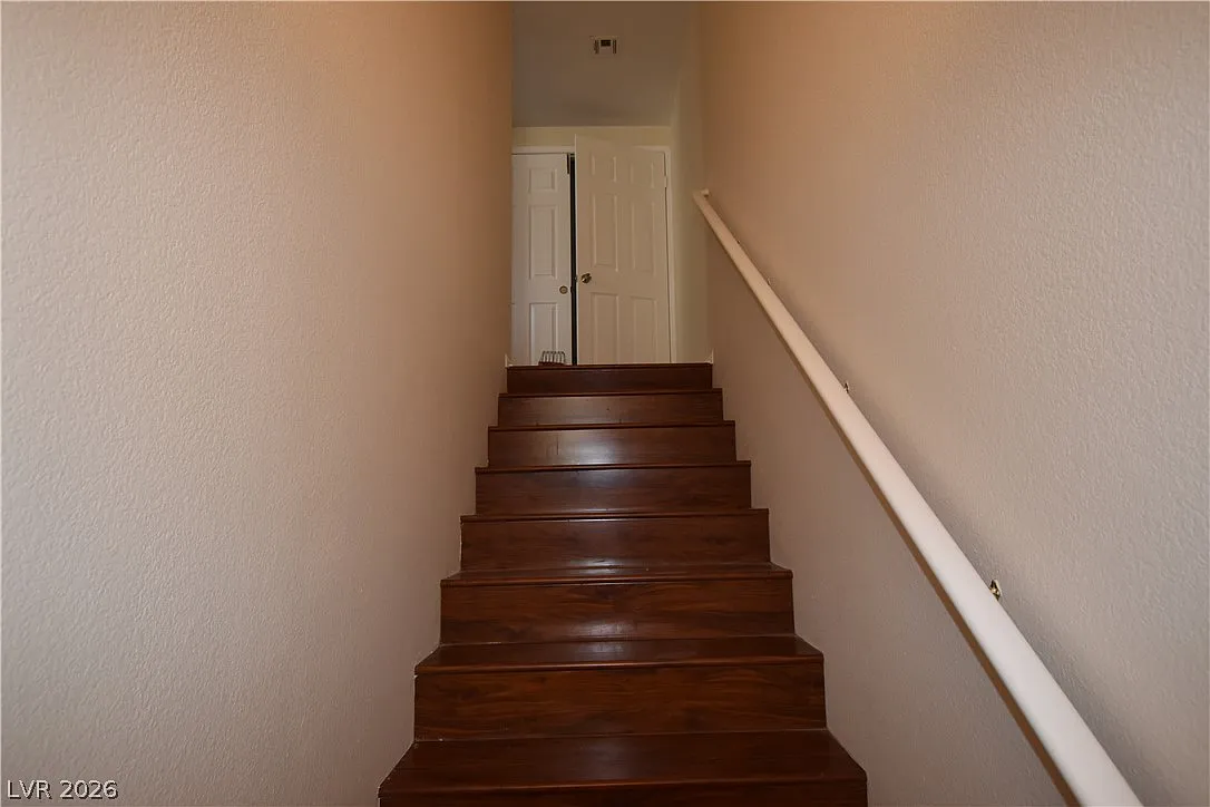 1 bed, 1.0 bath, 889 sqft, $1,400 — Photo 4