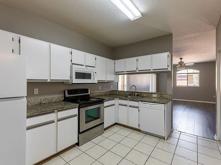 6330 Aragon Way #207 — Photo 11