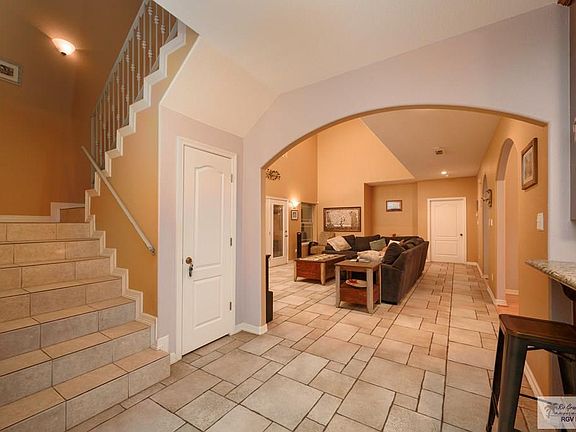 3rd image of 2409 Sunset Ln