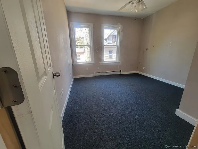 572 Elm St #2 — Photo 6